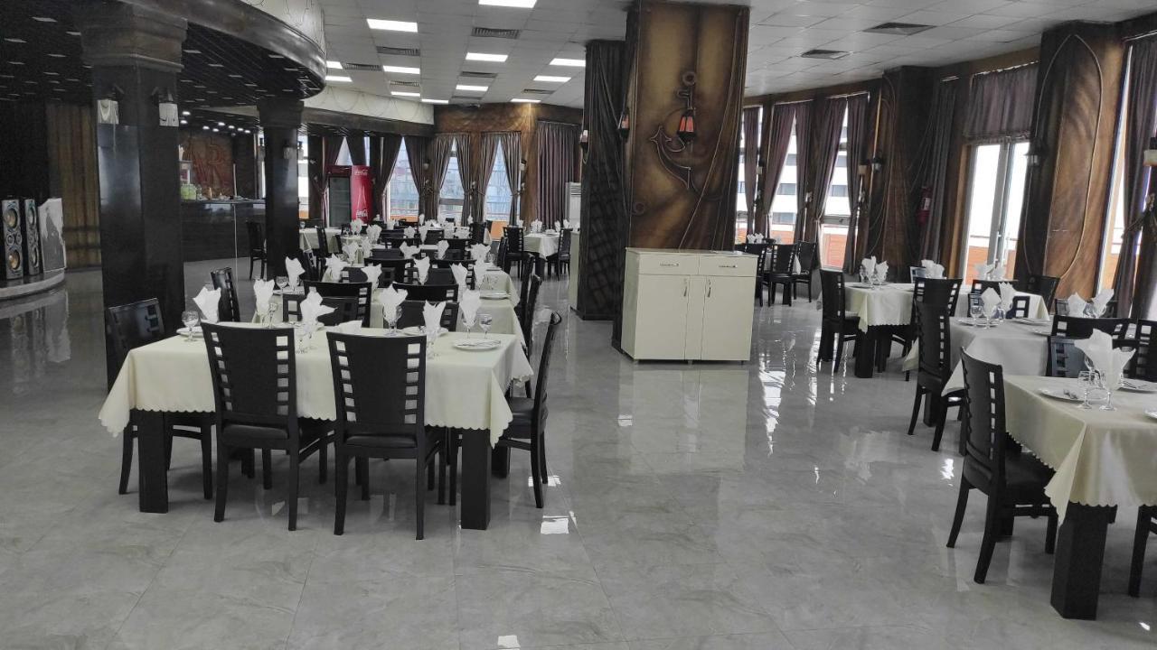Darianna Batumi Hotel ภายนอก รูปภาพ