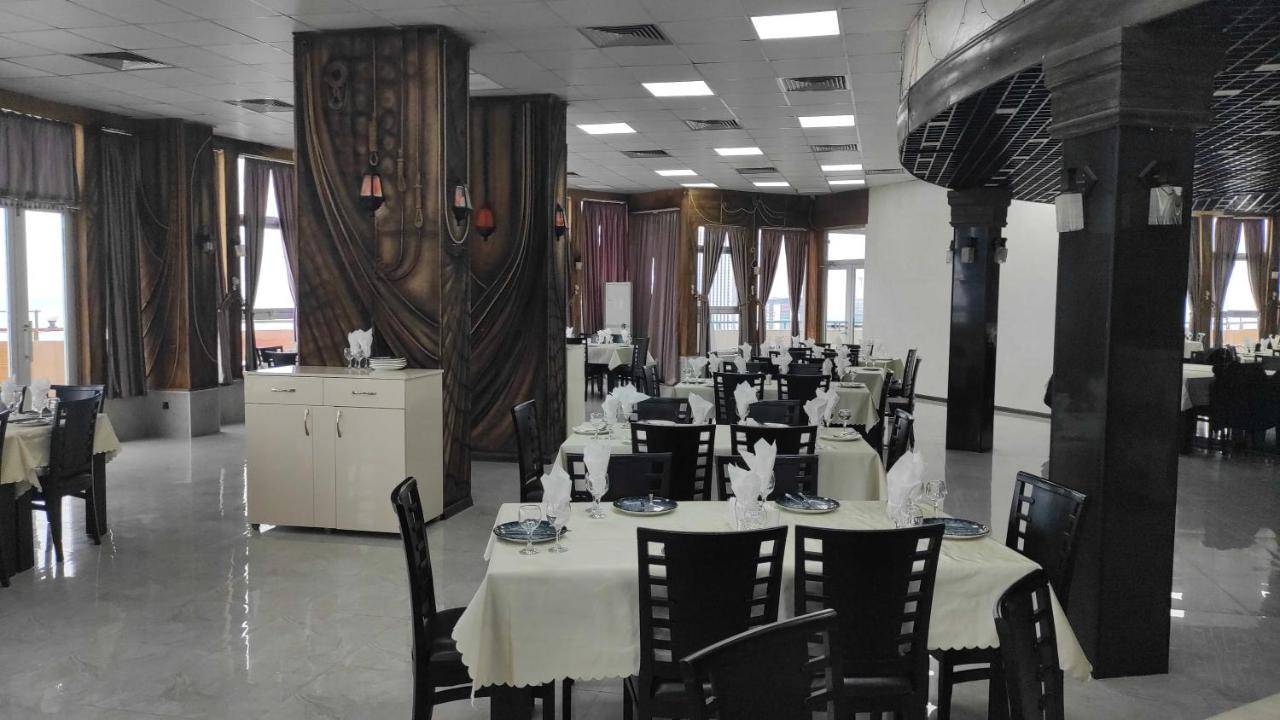 Darianna Batumi Hotel ภายนอก รูปภาพ