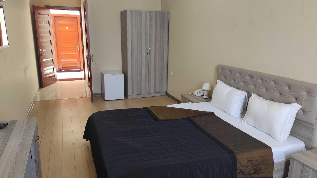 Darianna Batumi Hotel ภายนอก รูปภาพ
