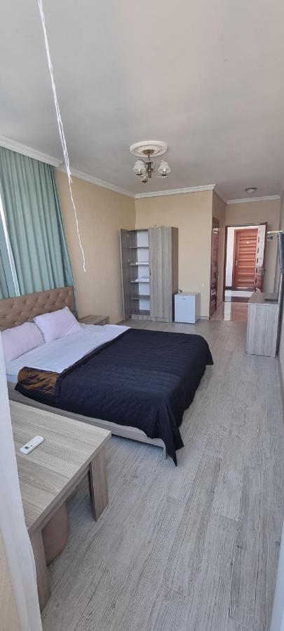Darianna Batumi Hotel ภายนอก รูปภาพ