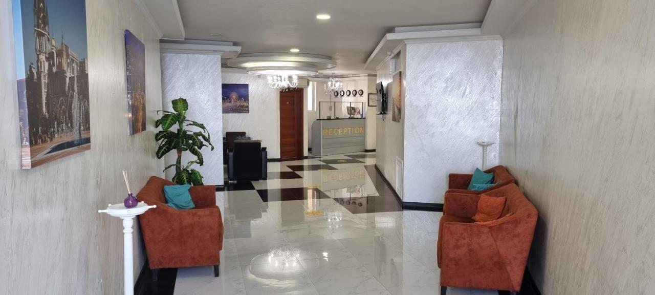 Darianna Batumi Hotel ภายนอก รูปภาพ